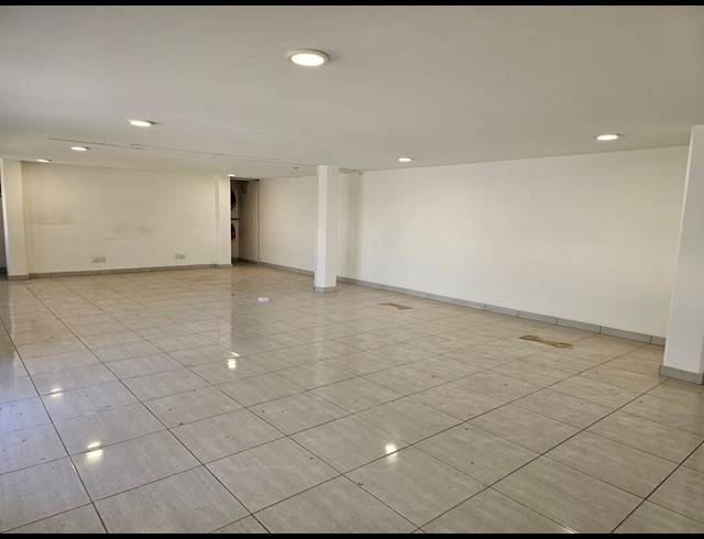 994M² FACTORY TO LET IN KYA SANDS